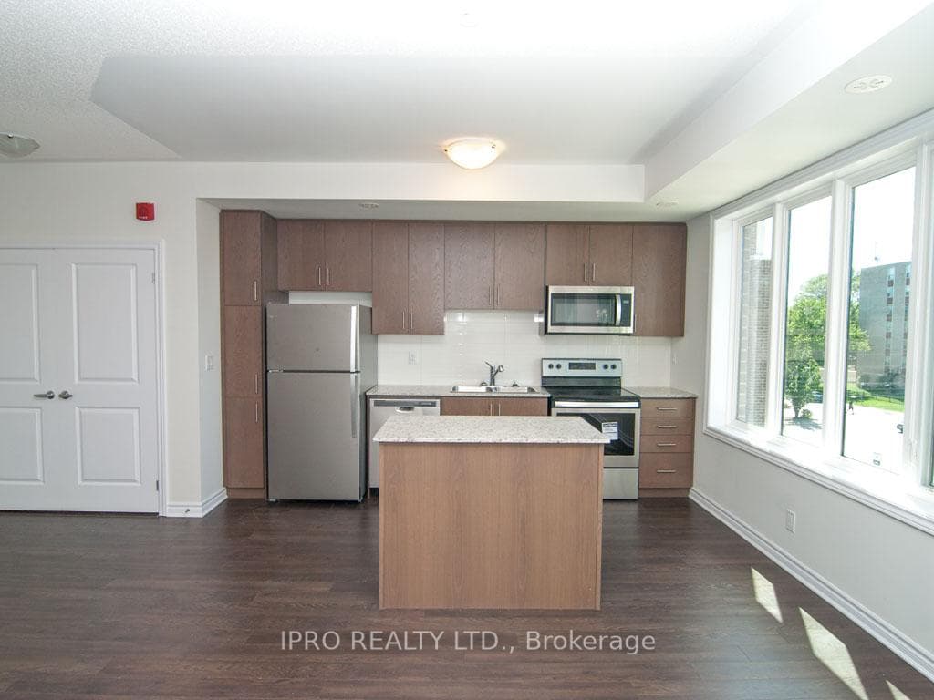 95 Eastwood Park Gardens Unit 15 photo 3