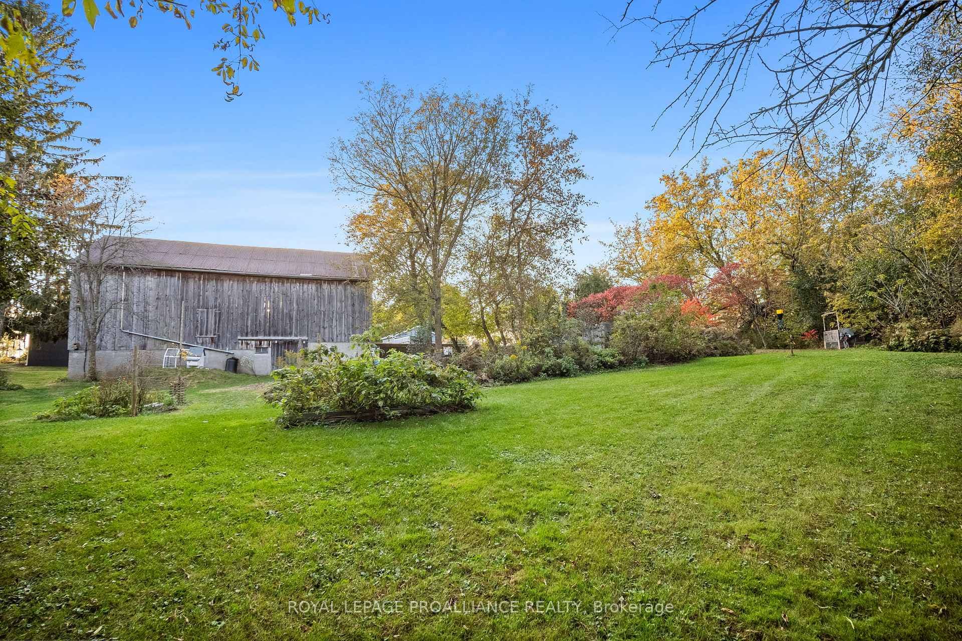 1153 Baulch Road photo 9