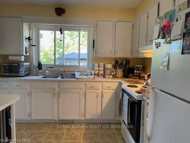 4497 SUSSEX Drive photo 5