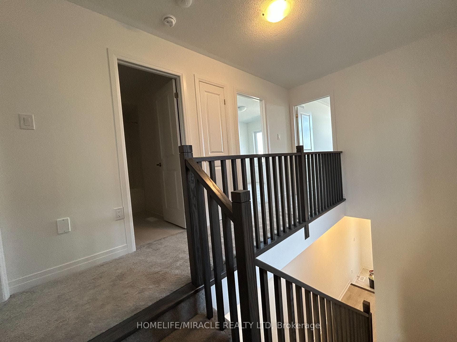 33 Sagewood Avenue photo 7