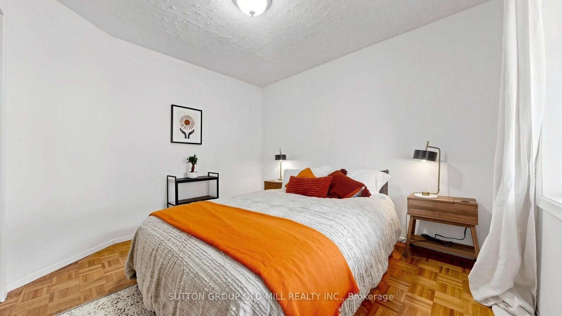 6 Hilldale Road photo 18