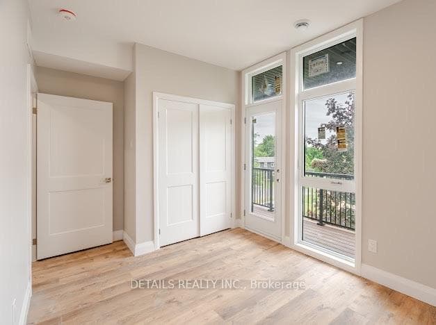 659 Donat Street Unit 201 photo 14