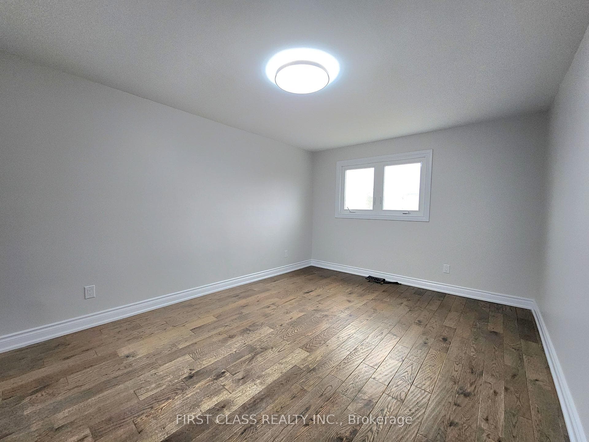 15 Strathmore Drive photo 13