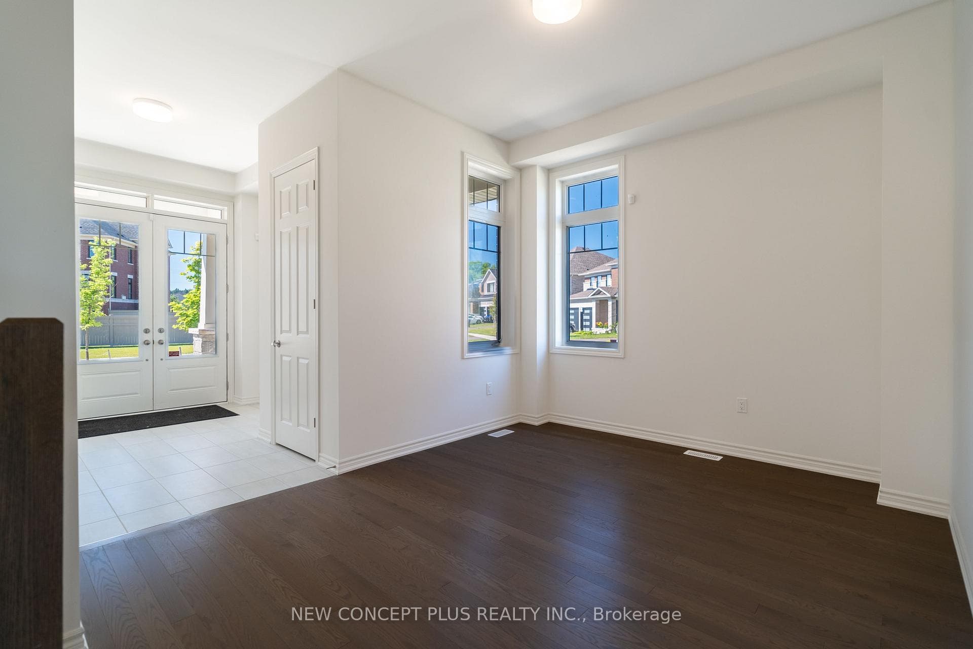 63 Bluebird Boulevard photo 2