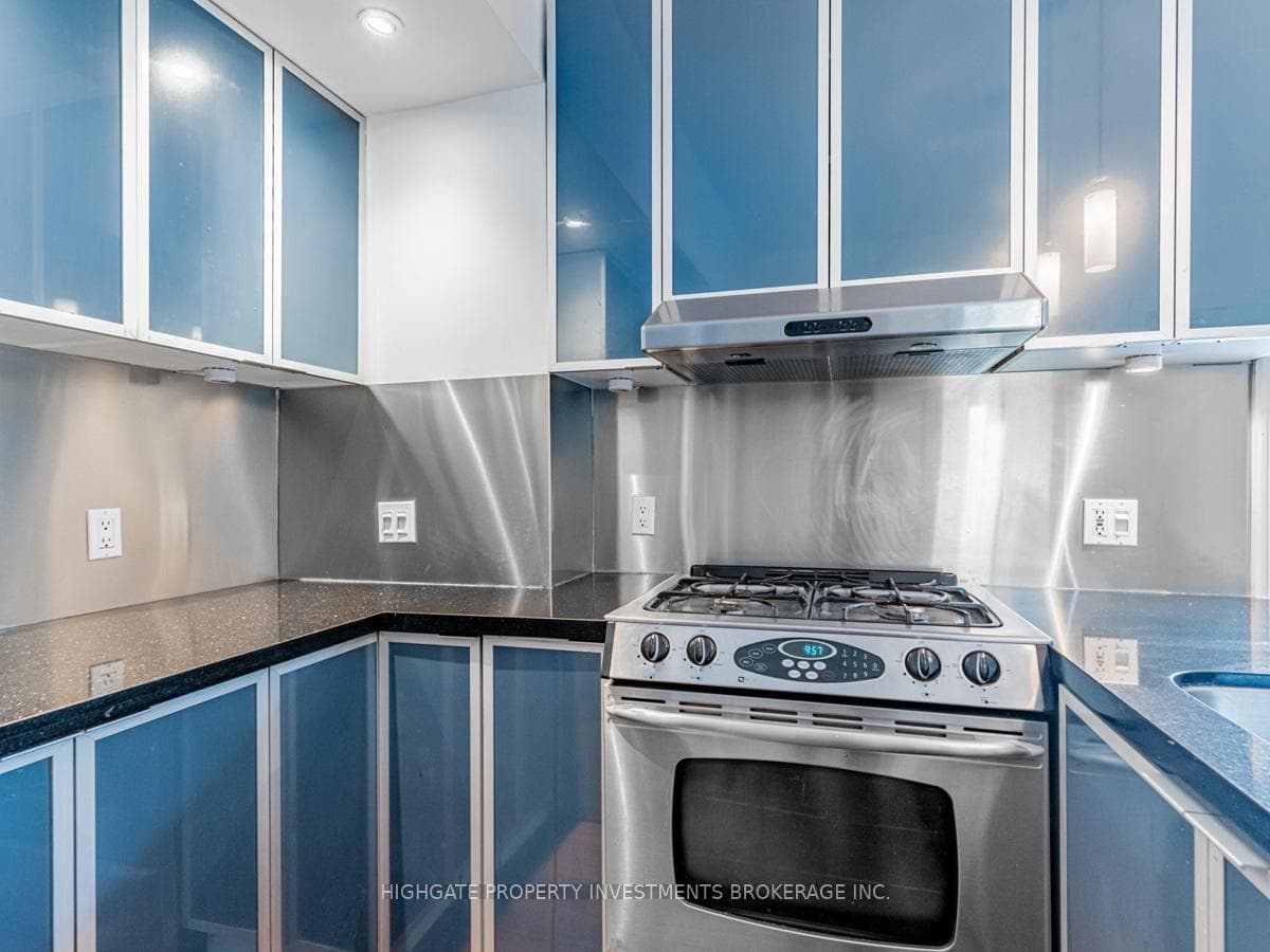 359 Ontario Street Unit Upper photo 15