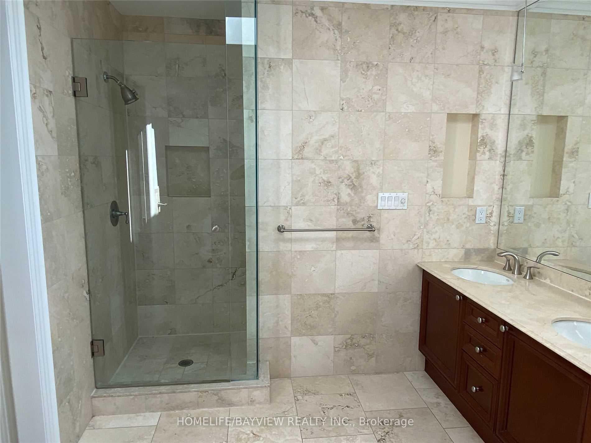 374 Glengarry Avenue photo 18