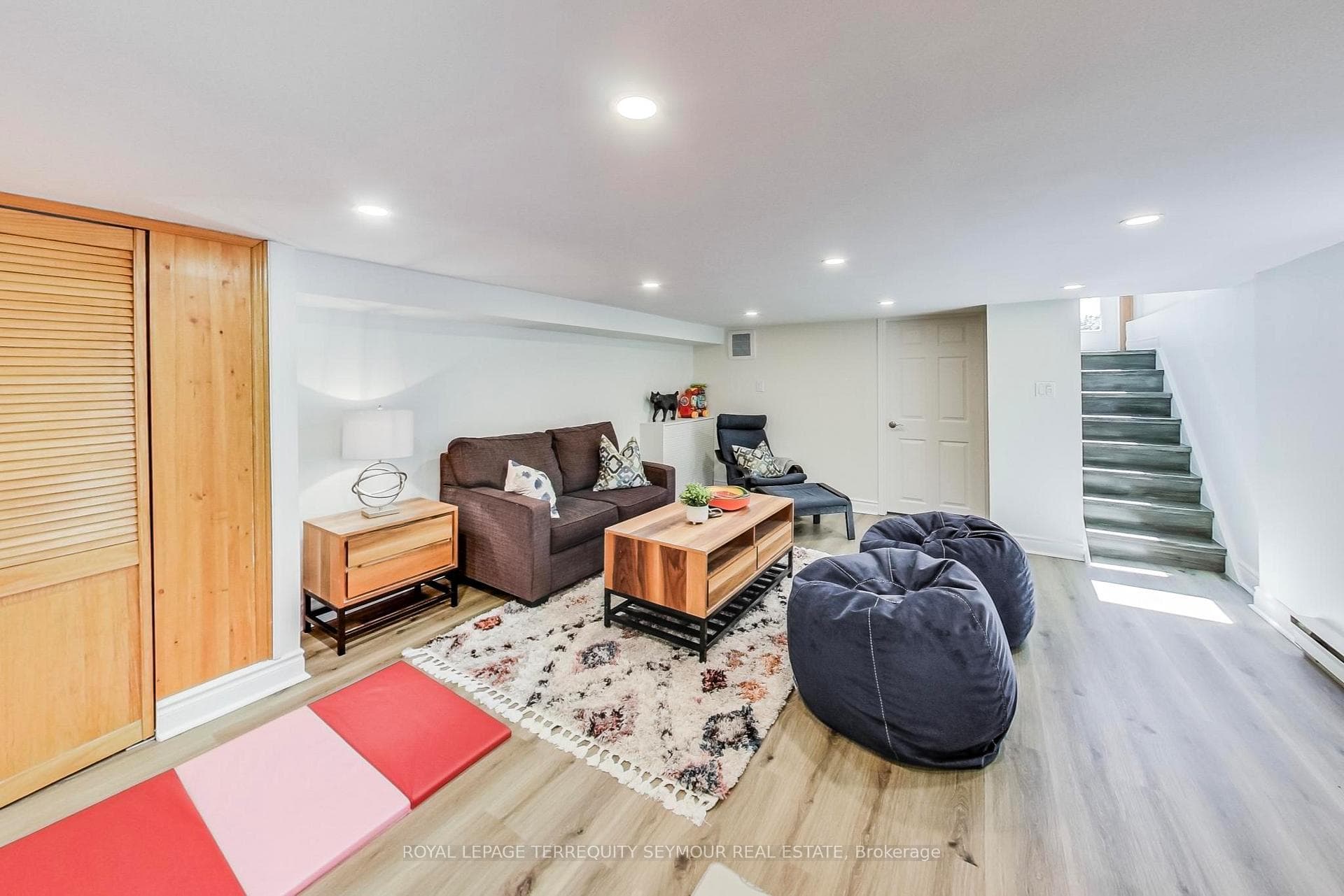 435 Balliol Street photo 27