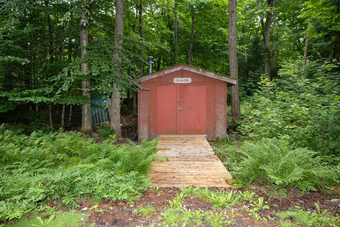 Storage shed for the toys