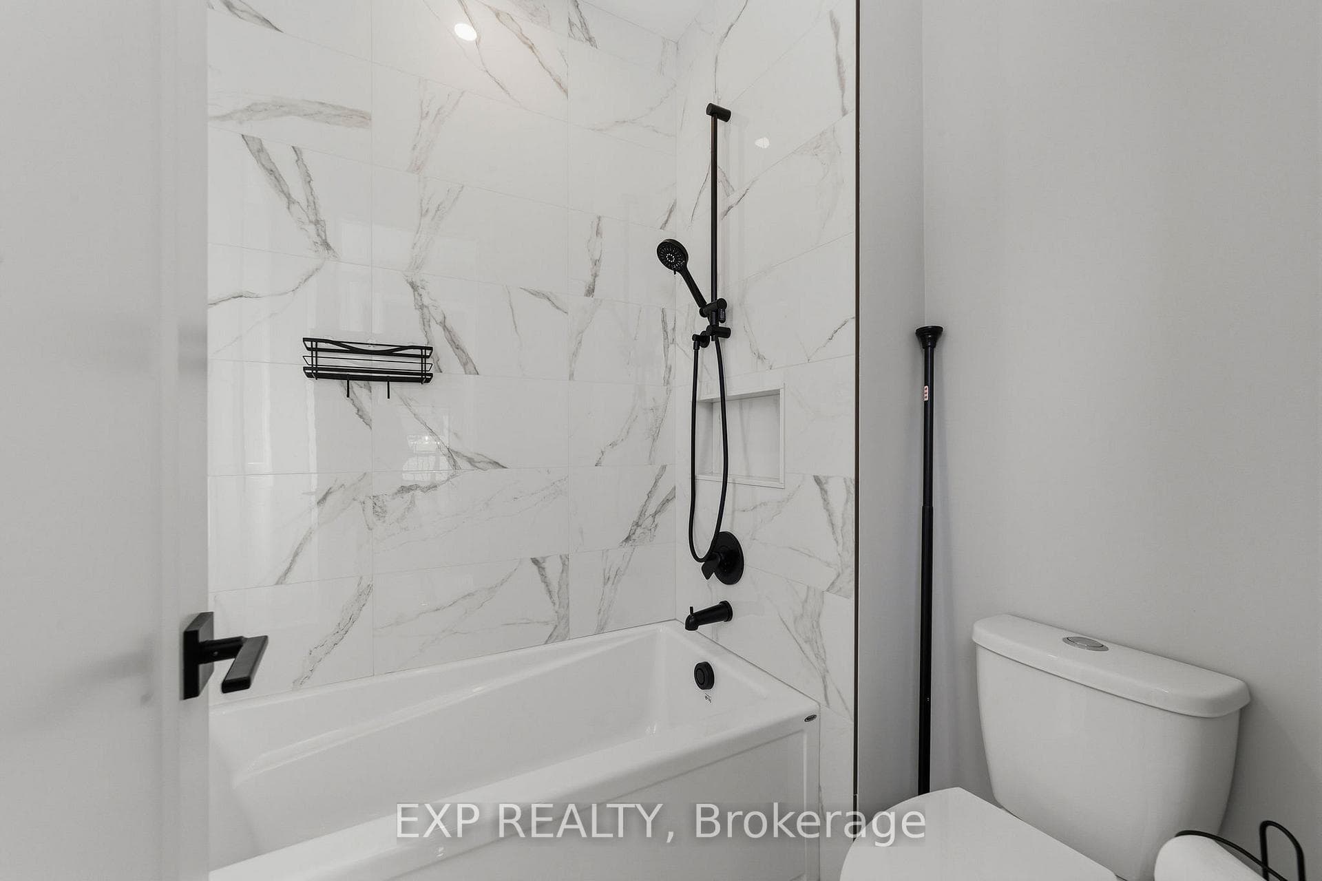113 Edgewater Boulevard photo 33