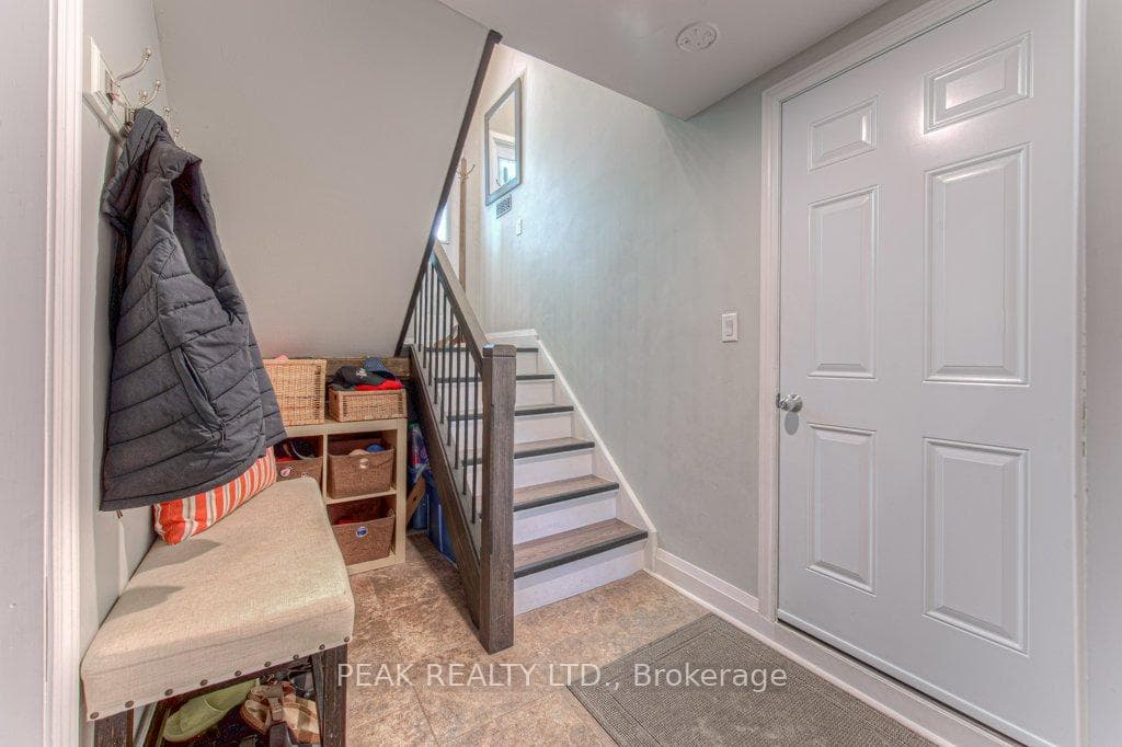 6 Hastings Court photo 37