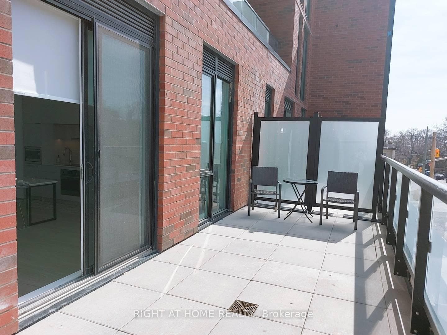 185 Alberta Avenue Unit 210 photo 8