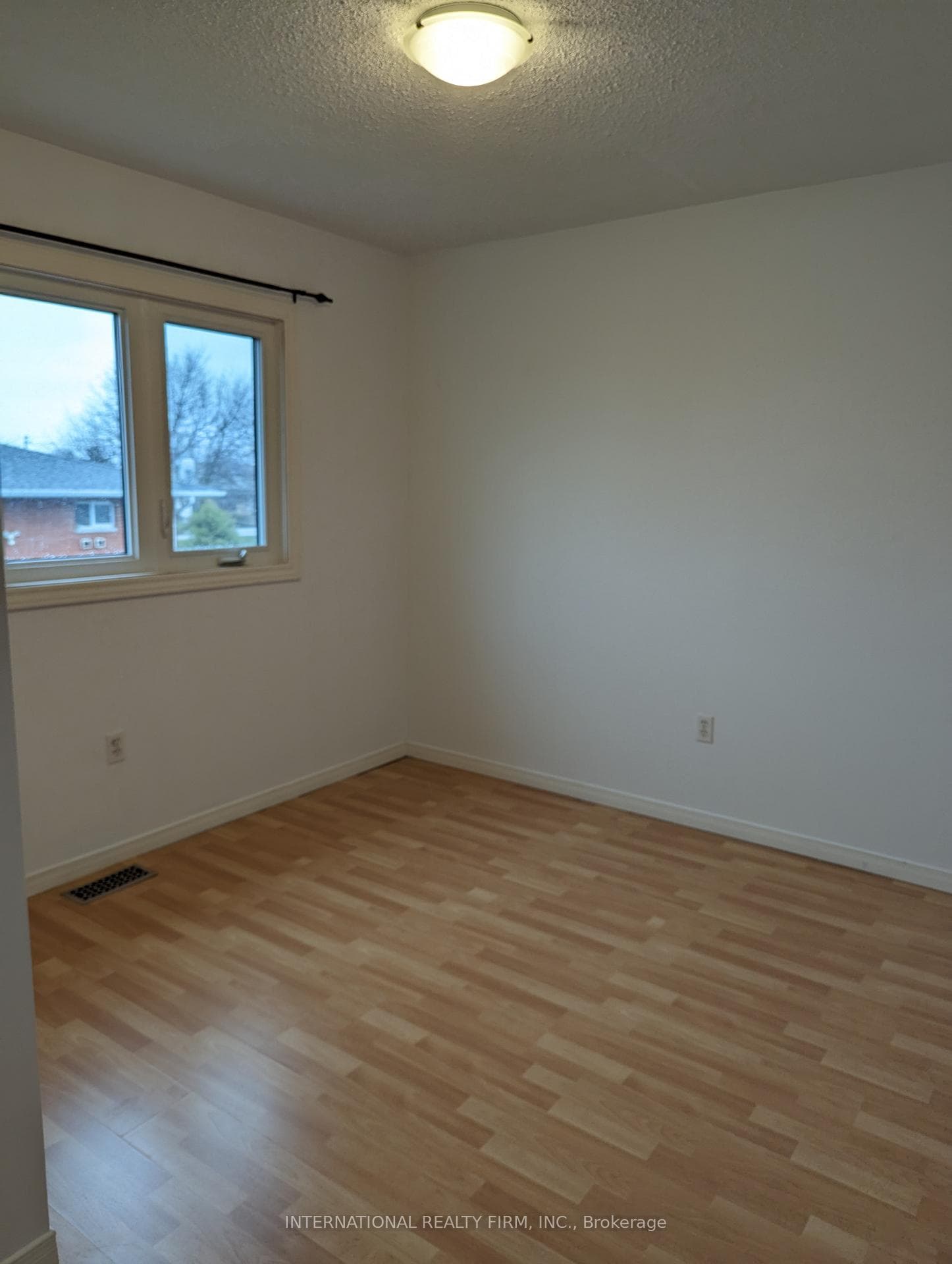 4925 Alexandra Avenue photo 21