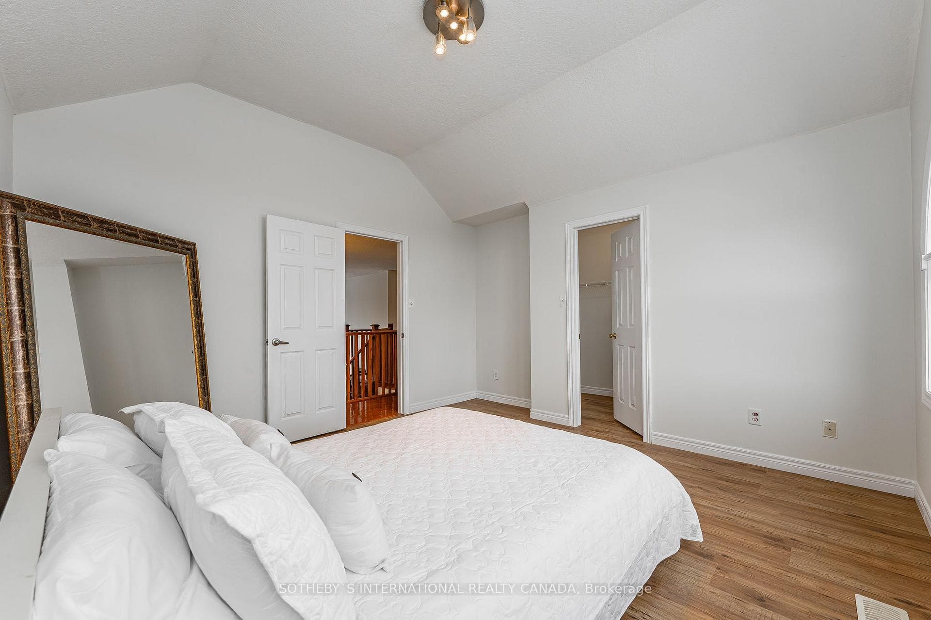 218 Doon Mills Drive photo 23