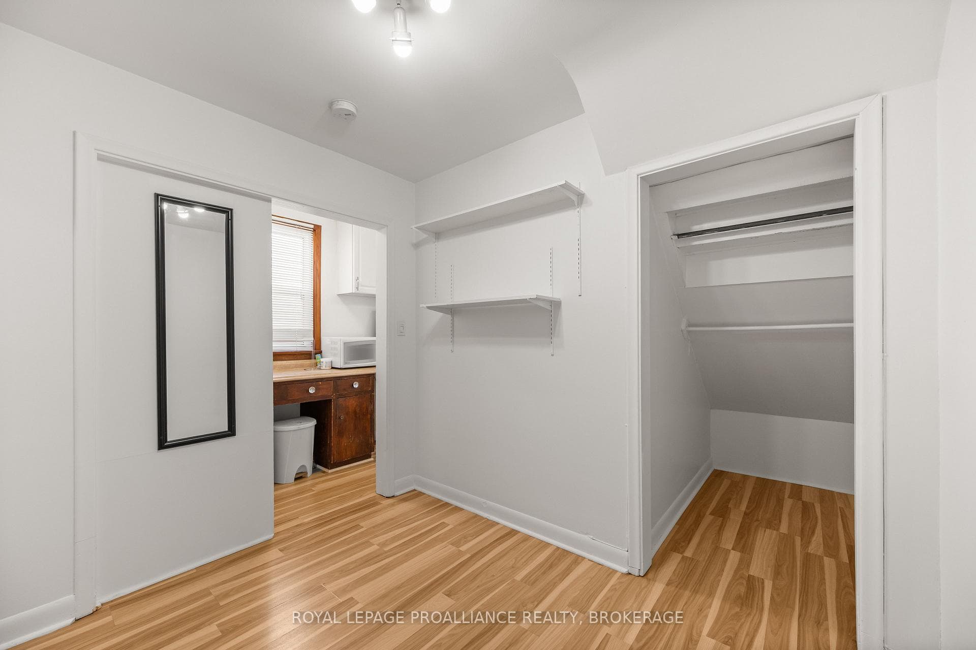 176 Nelson Street photo 8