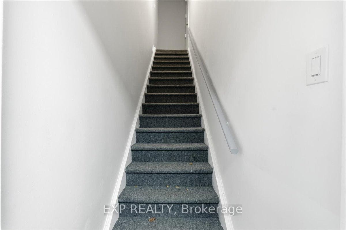 470 North Rivermede Road Unit 14 photo 18