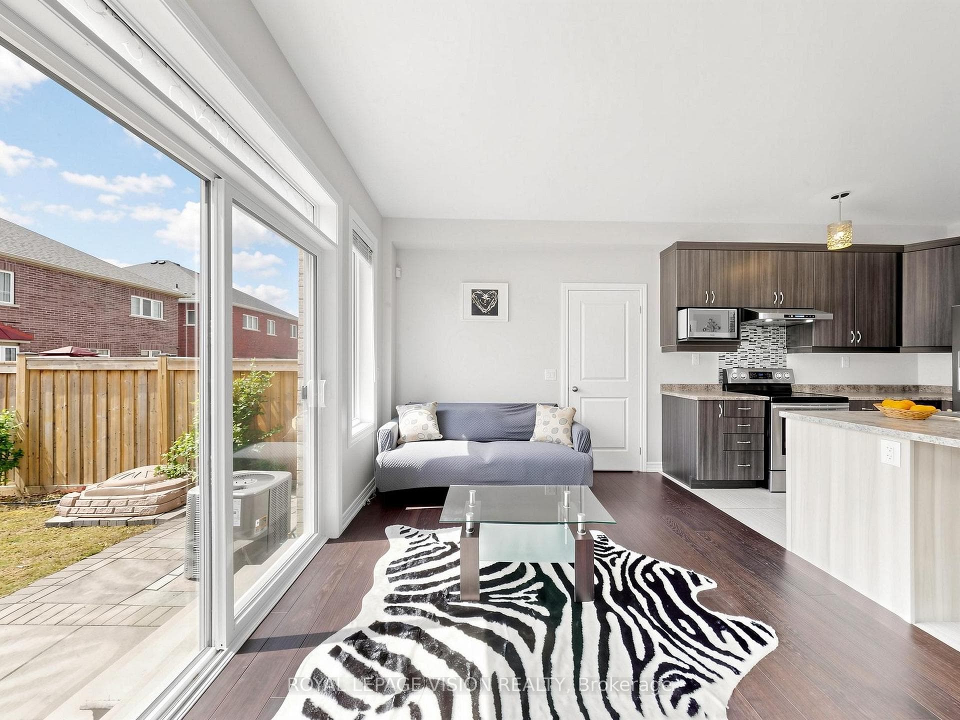 Living/Kitchen