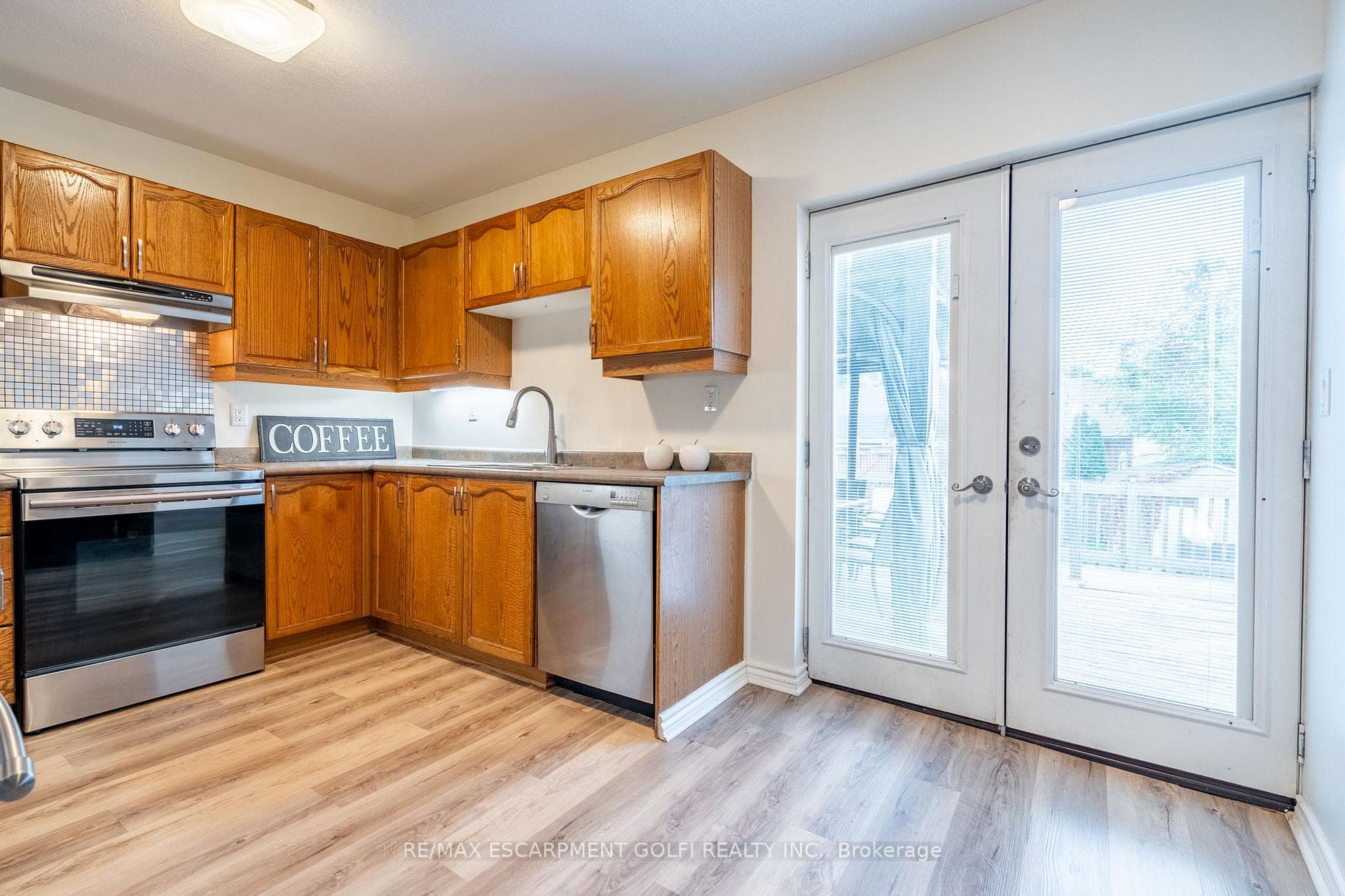 22 Bayfield Avenue photo 10
