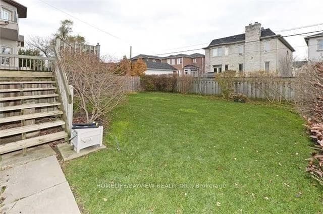 389 Douglas Avenue photo 18