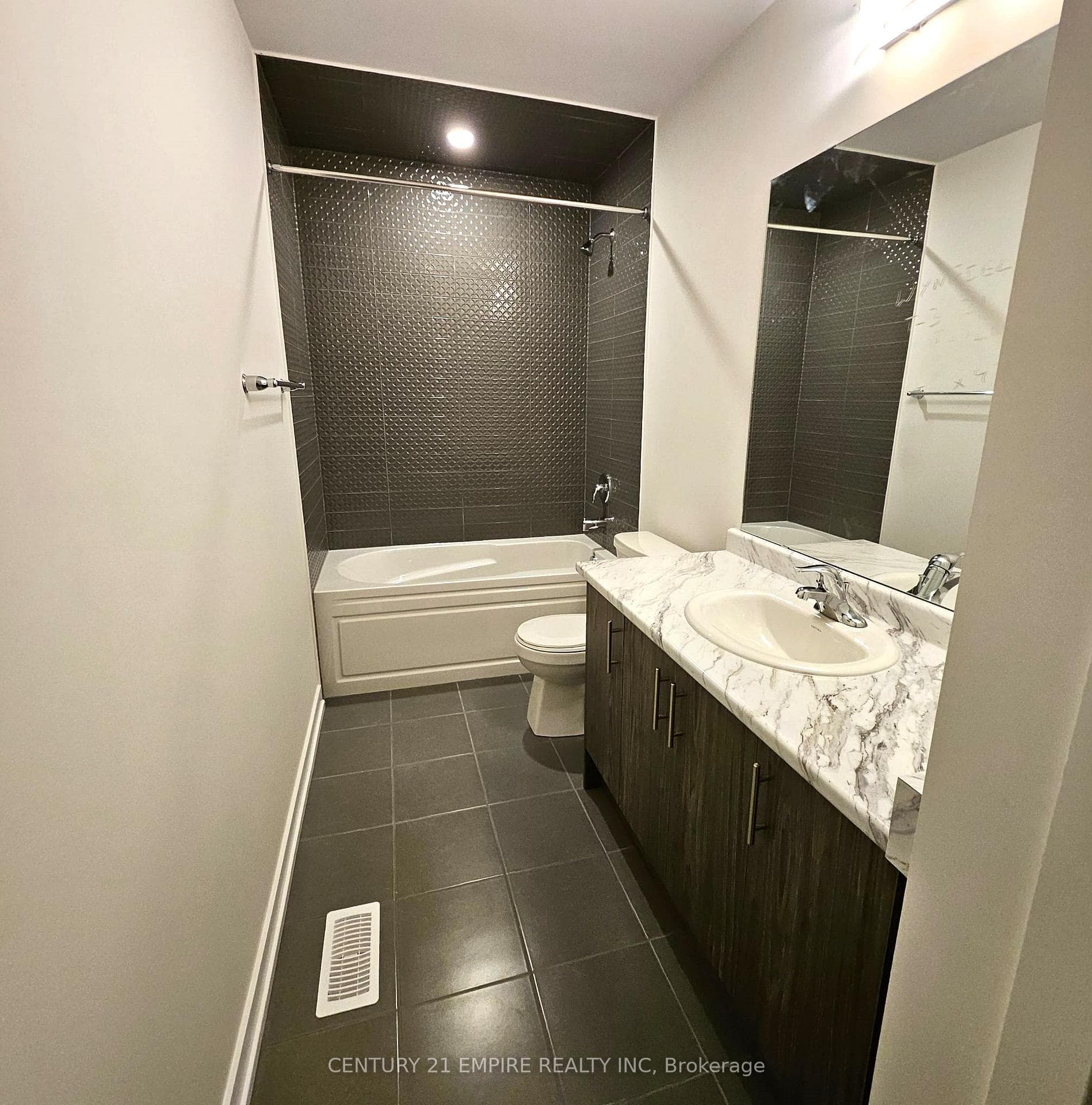 77 Monteith Drive photo 28