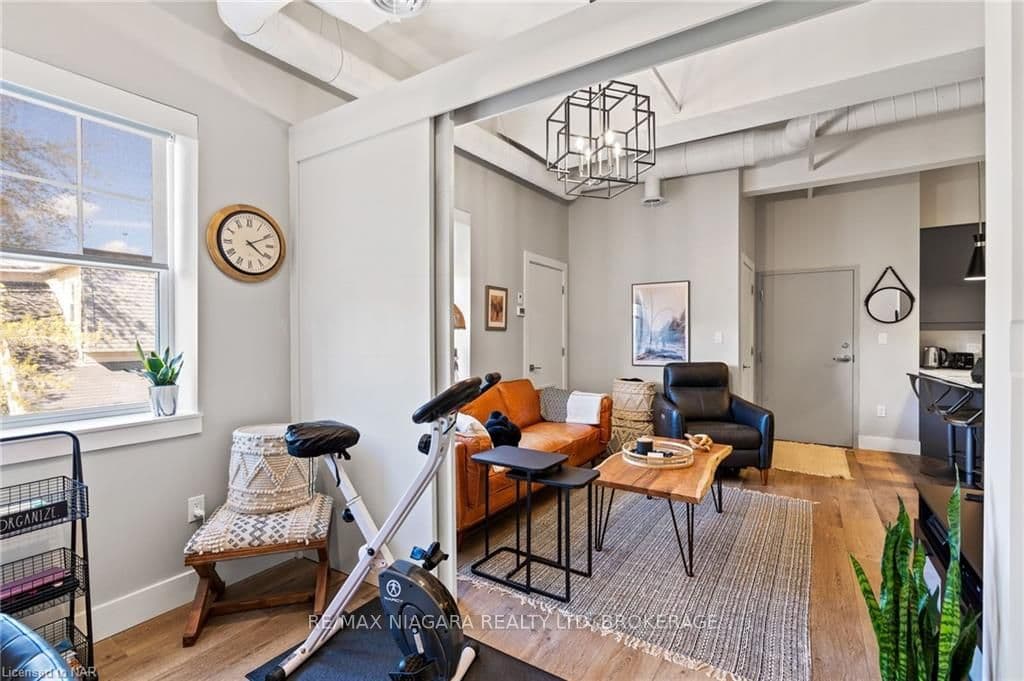 Pictures are from previous listing