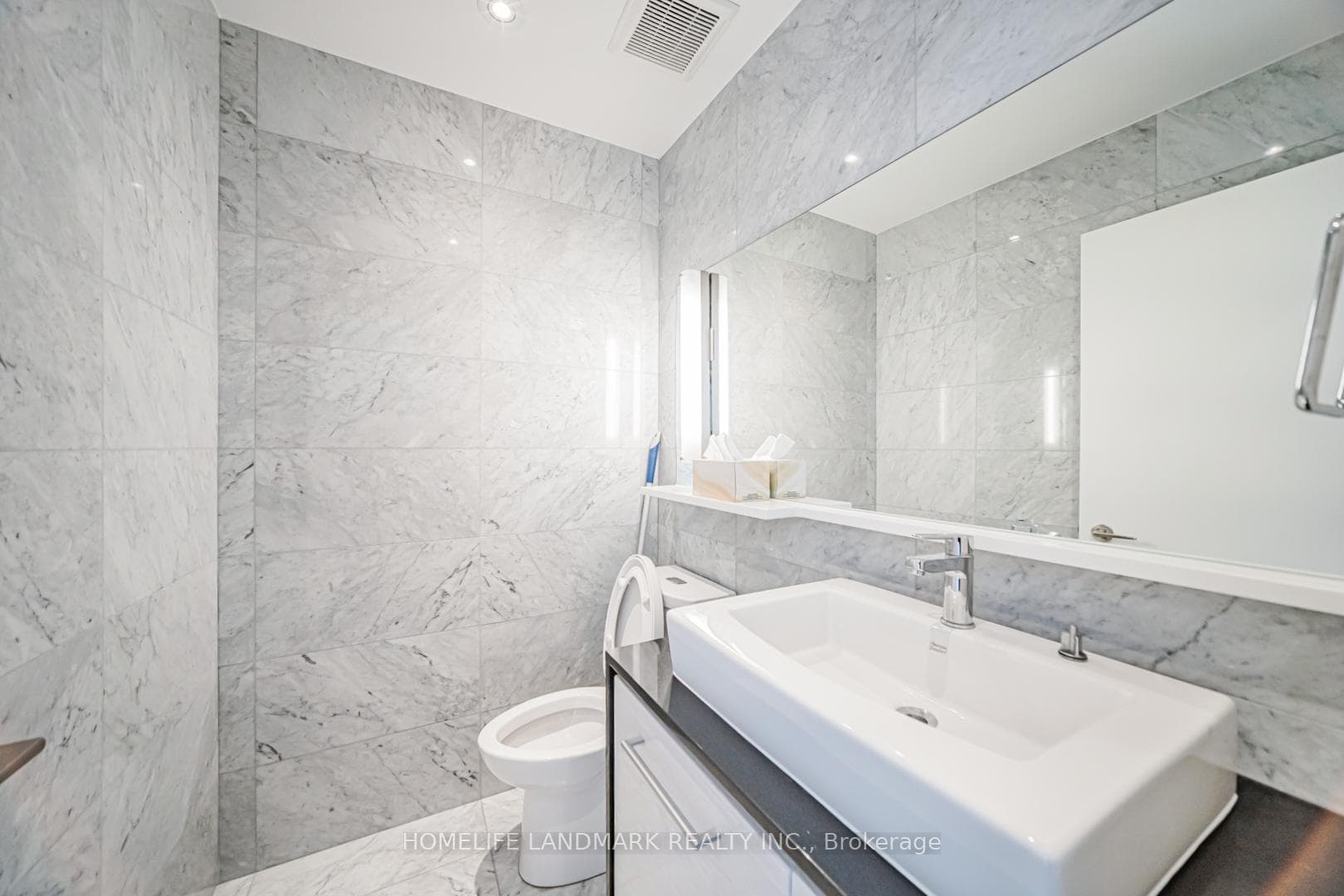 129 Mcmahon Drive Unit TH03 photo 6