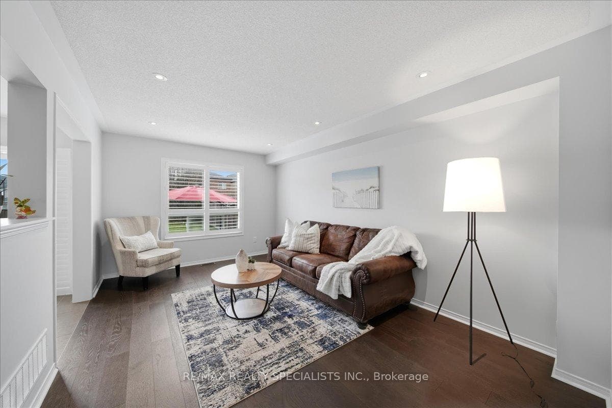 773 Miller Park Avenue photo 9