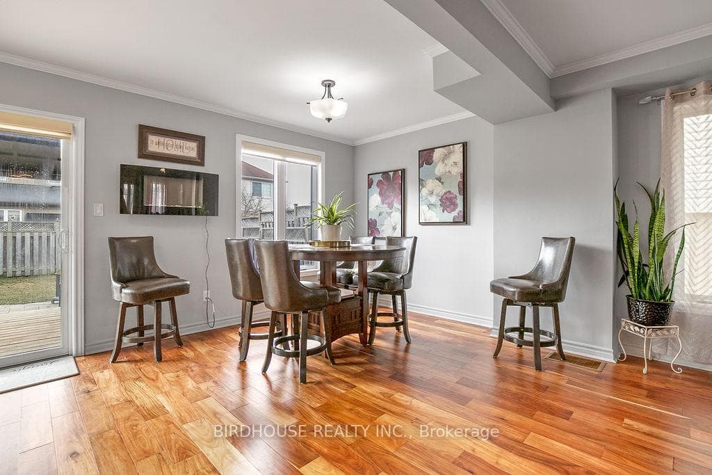 27 Purpledusk Drive photo 6