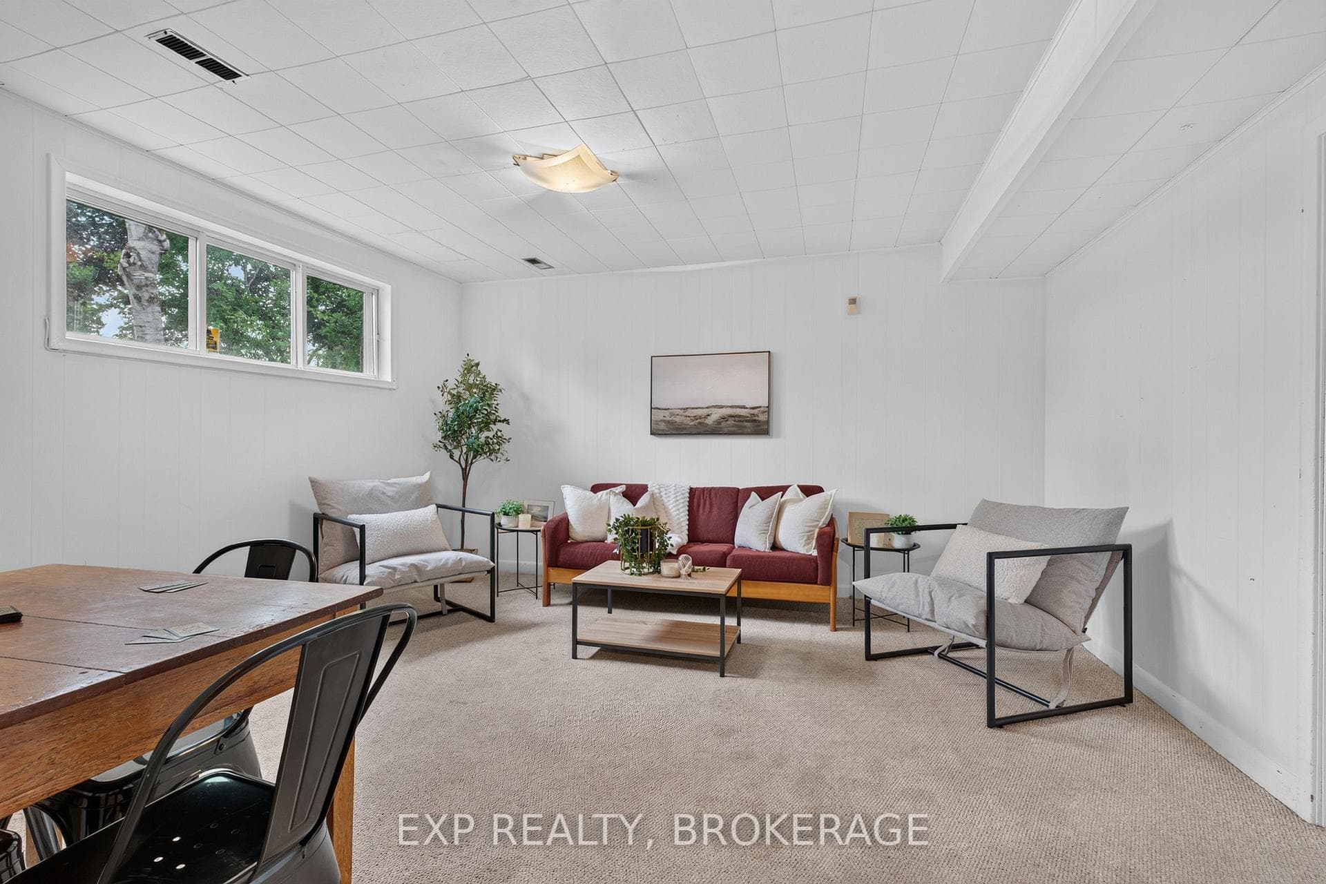 11 PEMBER Place photo 20
