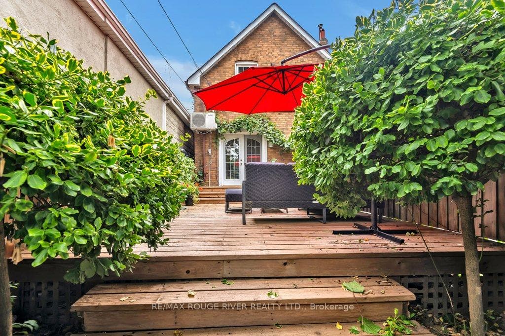 62 Bowie Avenue photo 31