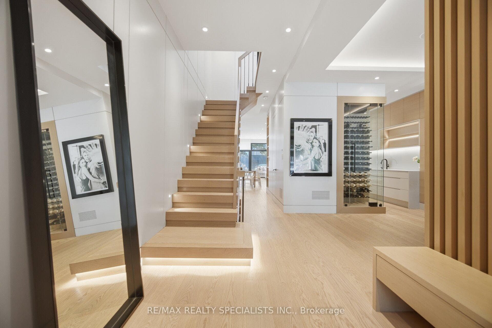 43 Summerhill Avenue photo 4