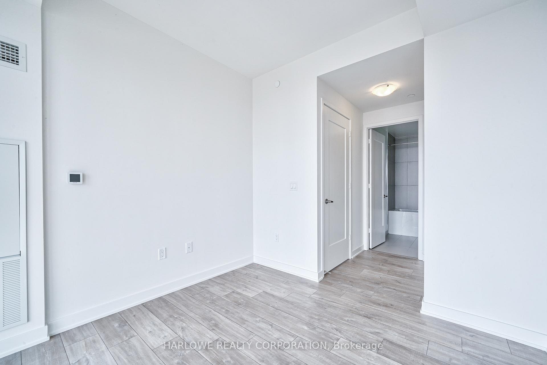 135 Lower Sherbourne Street Unit 2427 W photo 24