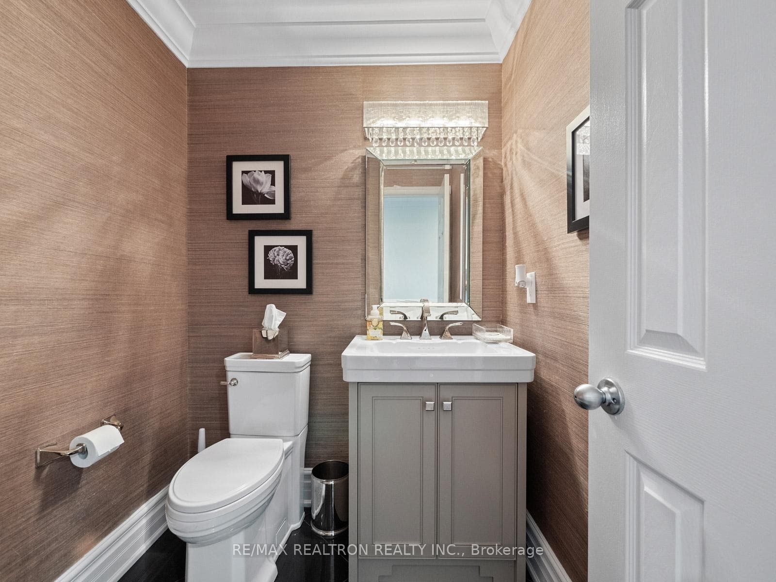 50 Prince Edward Boulevard photo 20