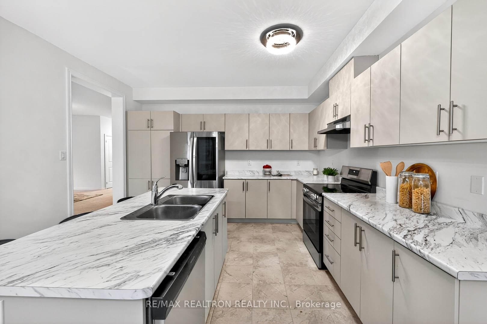 40 Wakefield Boulevard photo 20