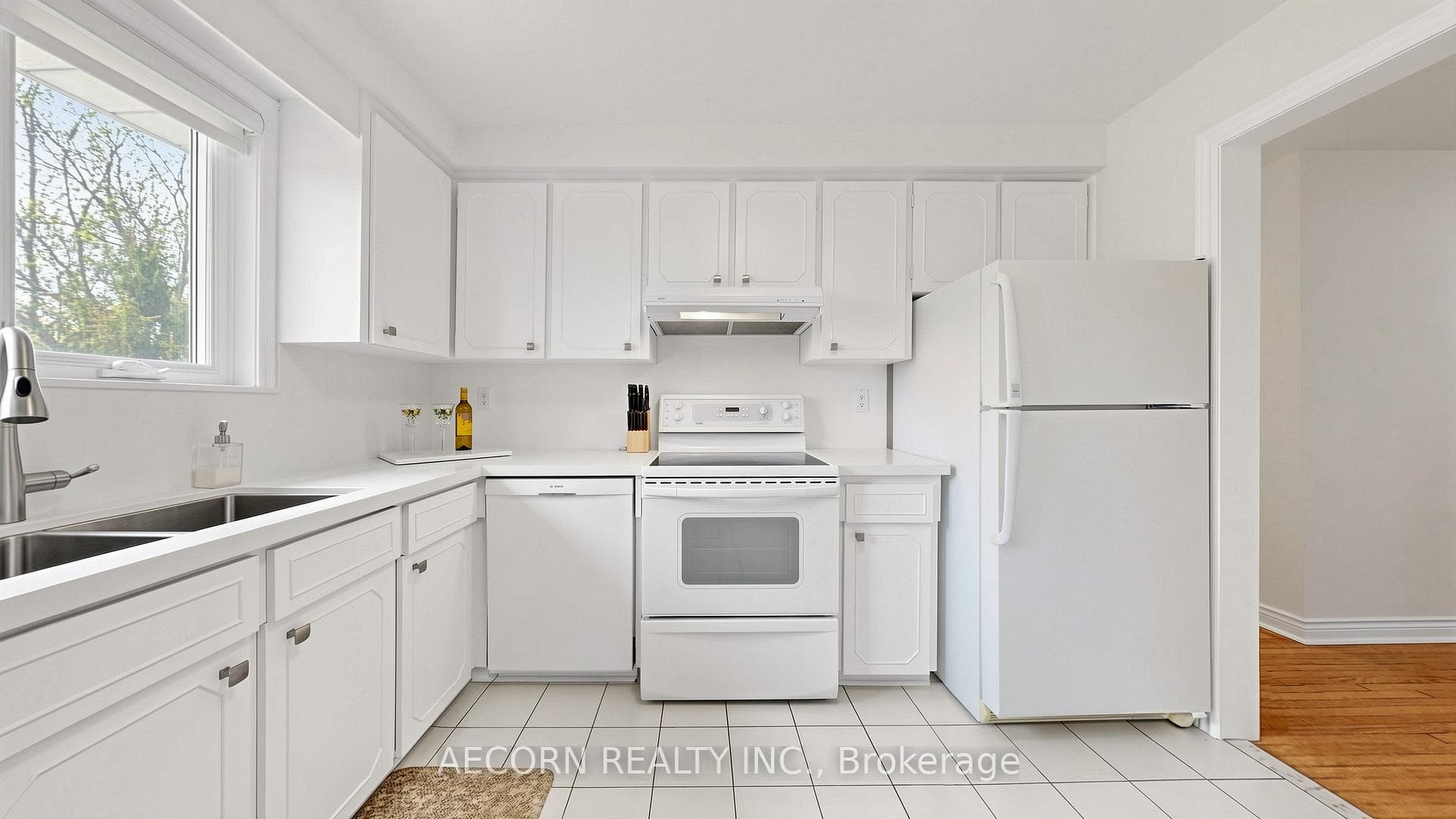 15 Humberland Court photo 13