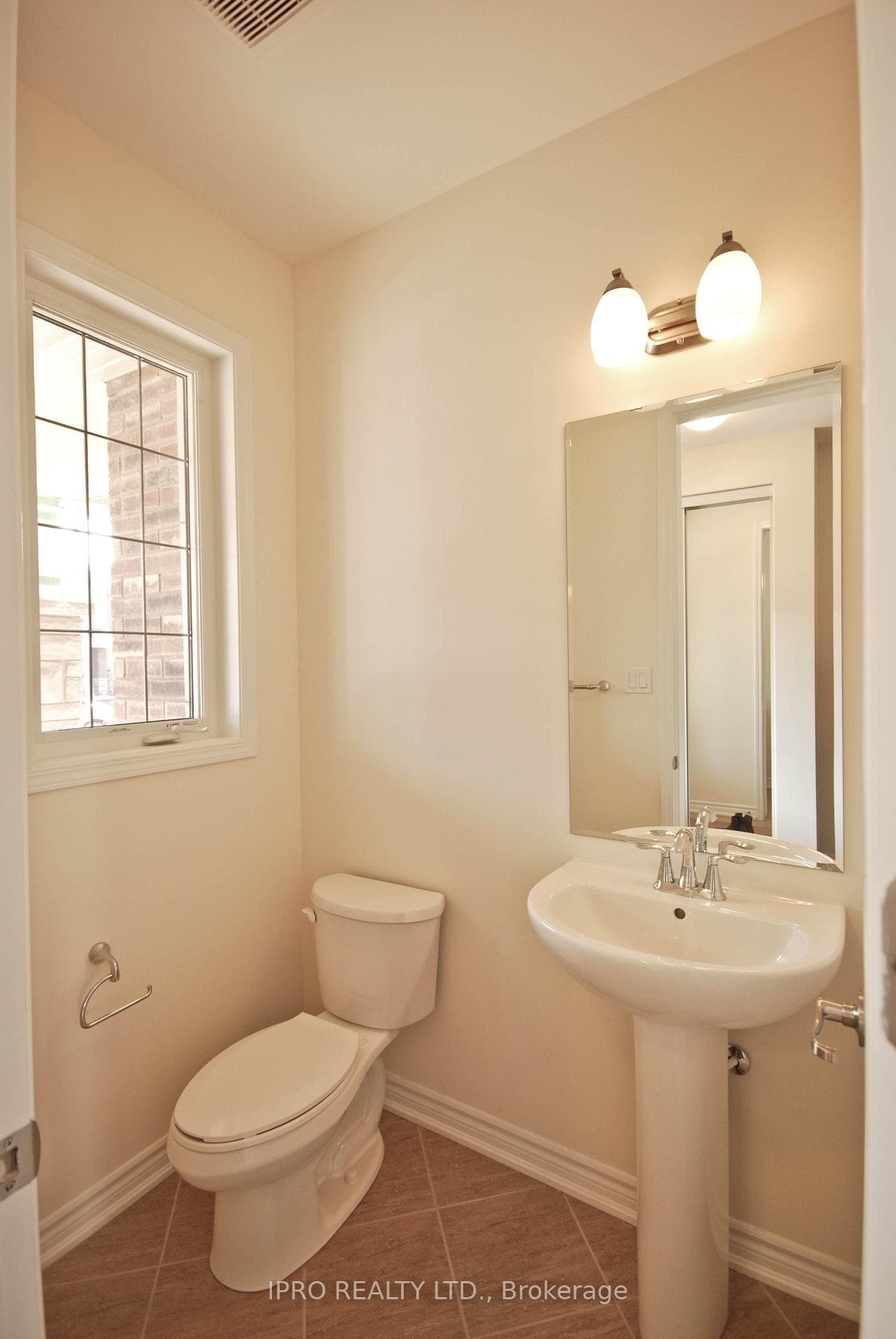 83 Orchardcroft Road photo 10