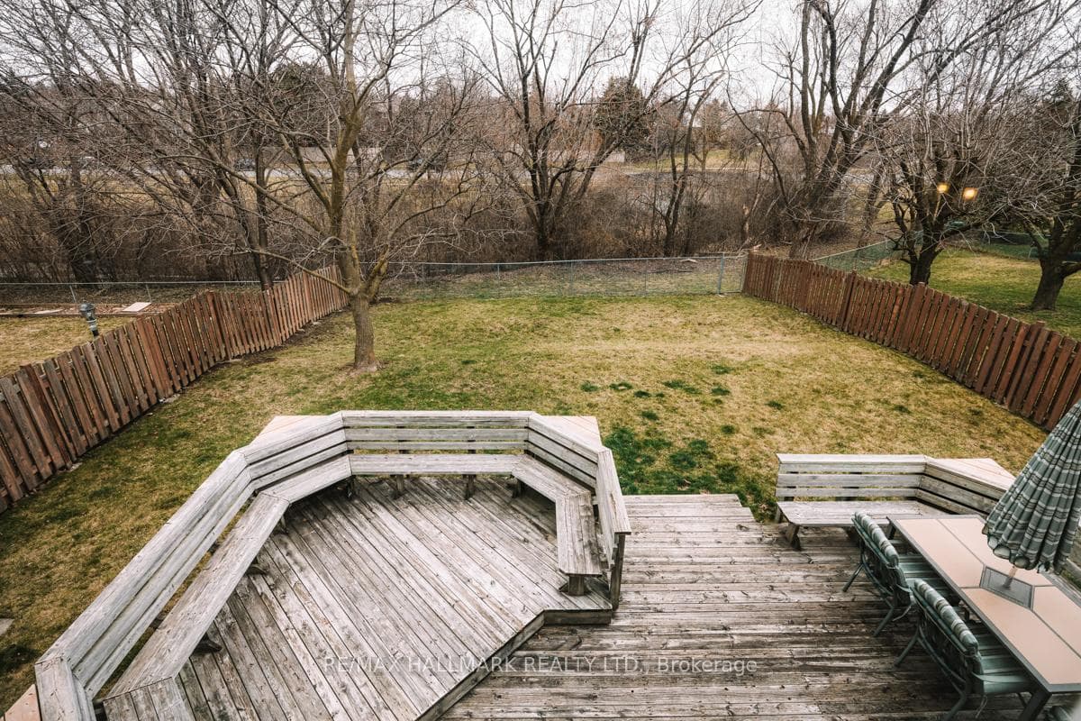 45 Silversted Drive photo 38