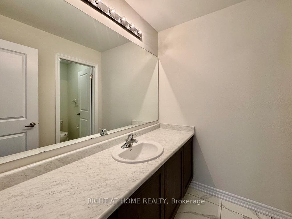 20 Durham Avenue photo 10