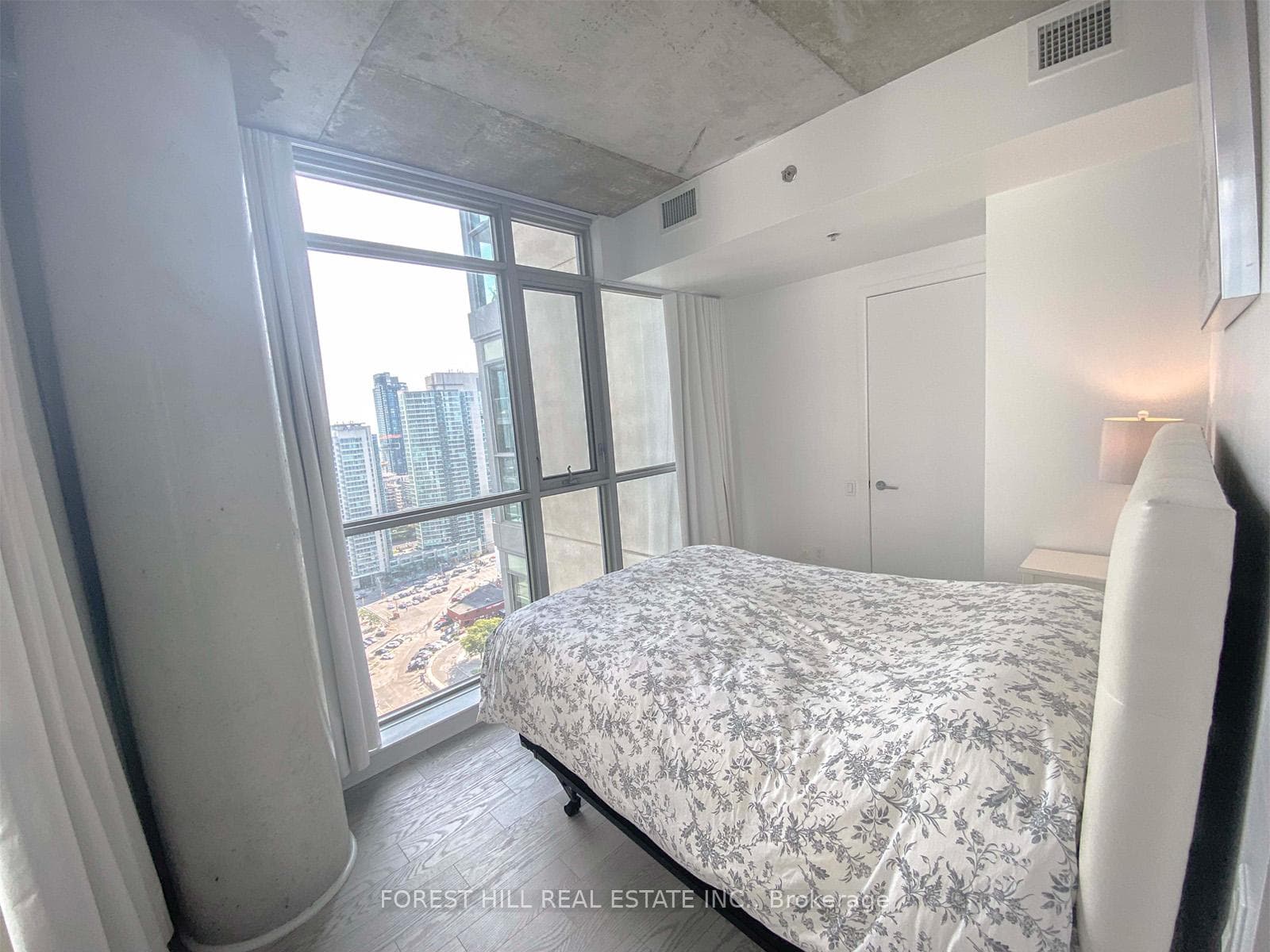 375 King Street Unit 2504 photo 10