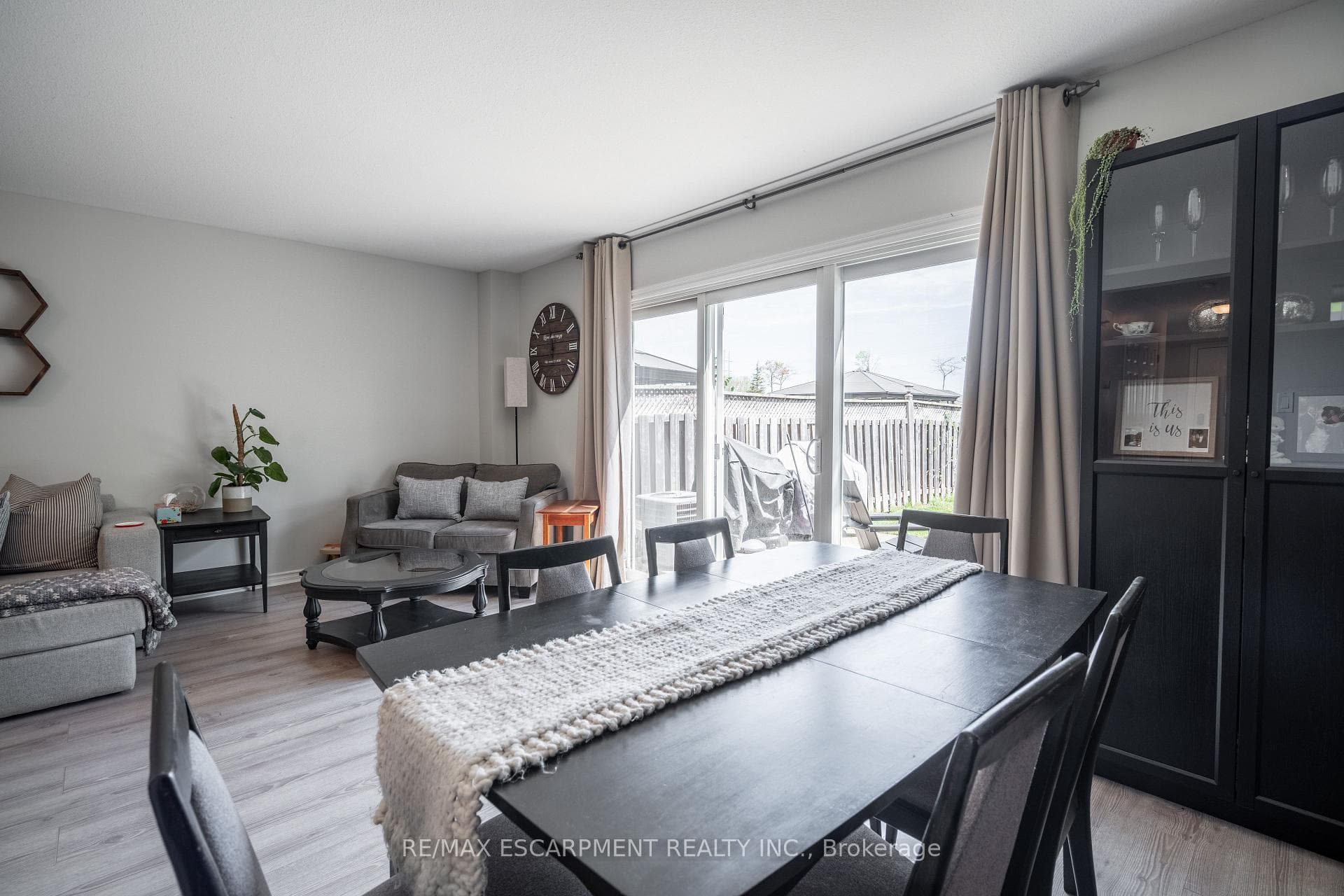 75 Dundonald Street photo 10