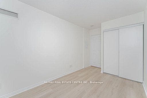 4850 Glen Erin Drive Unit 109 photo 26