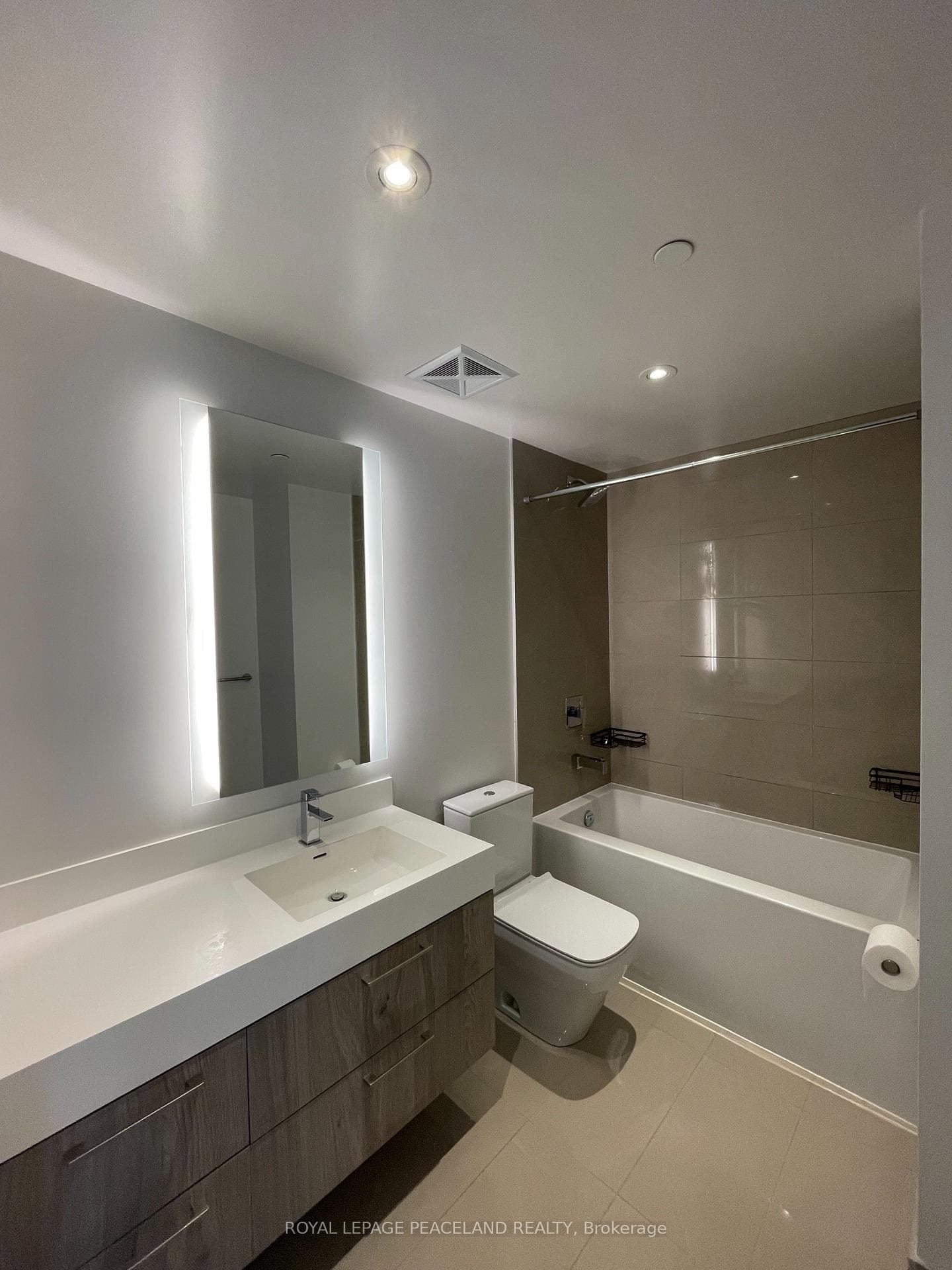 1 Yorkville Avenue Unit 1110 photo 9