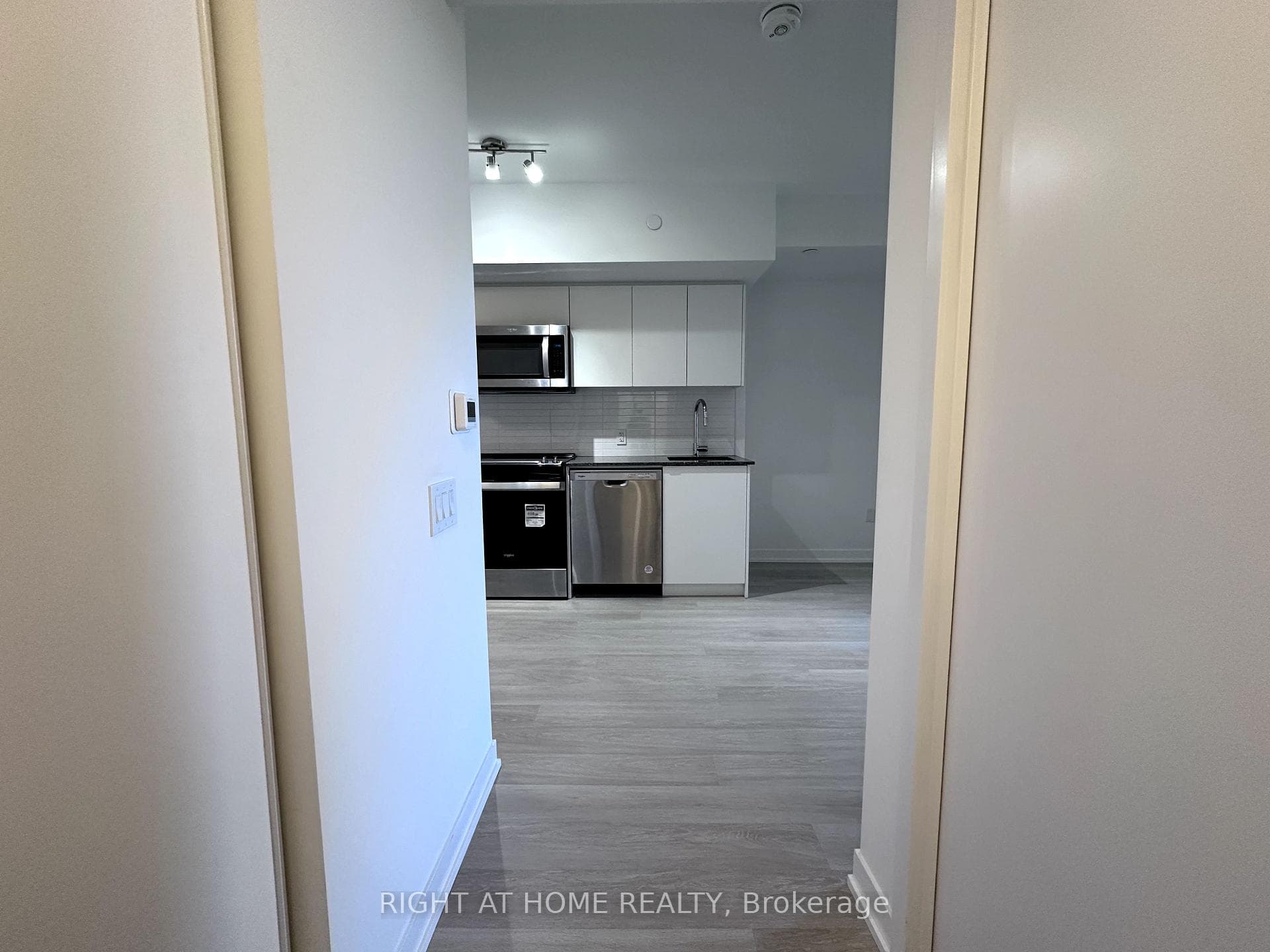 500 Wilson Avenue Unit 313 photo 18