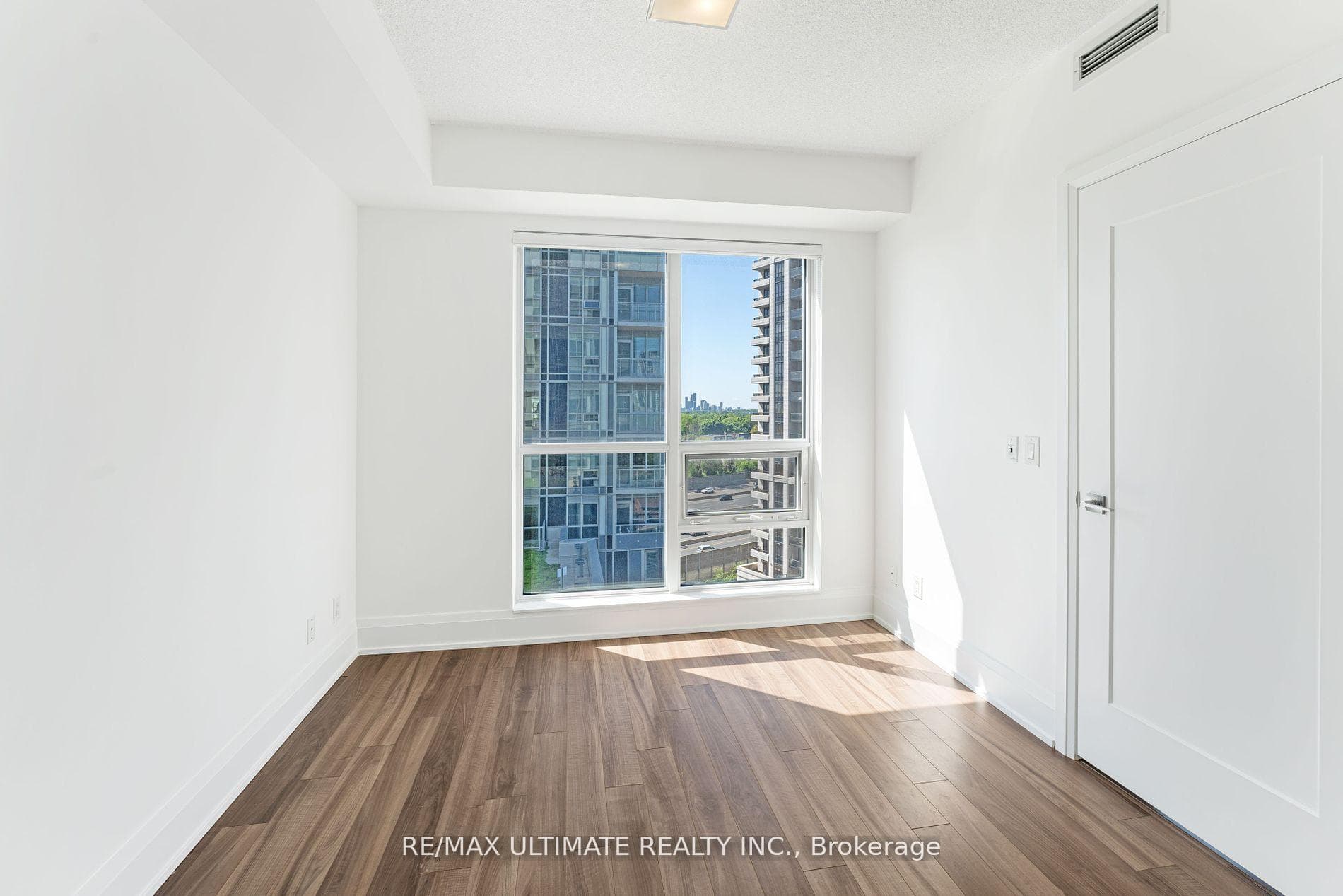 120 Harrison Garden Boulevard Unit 1133 photo 14