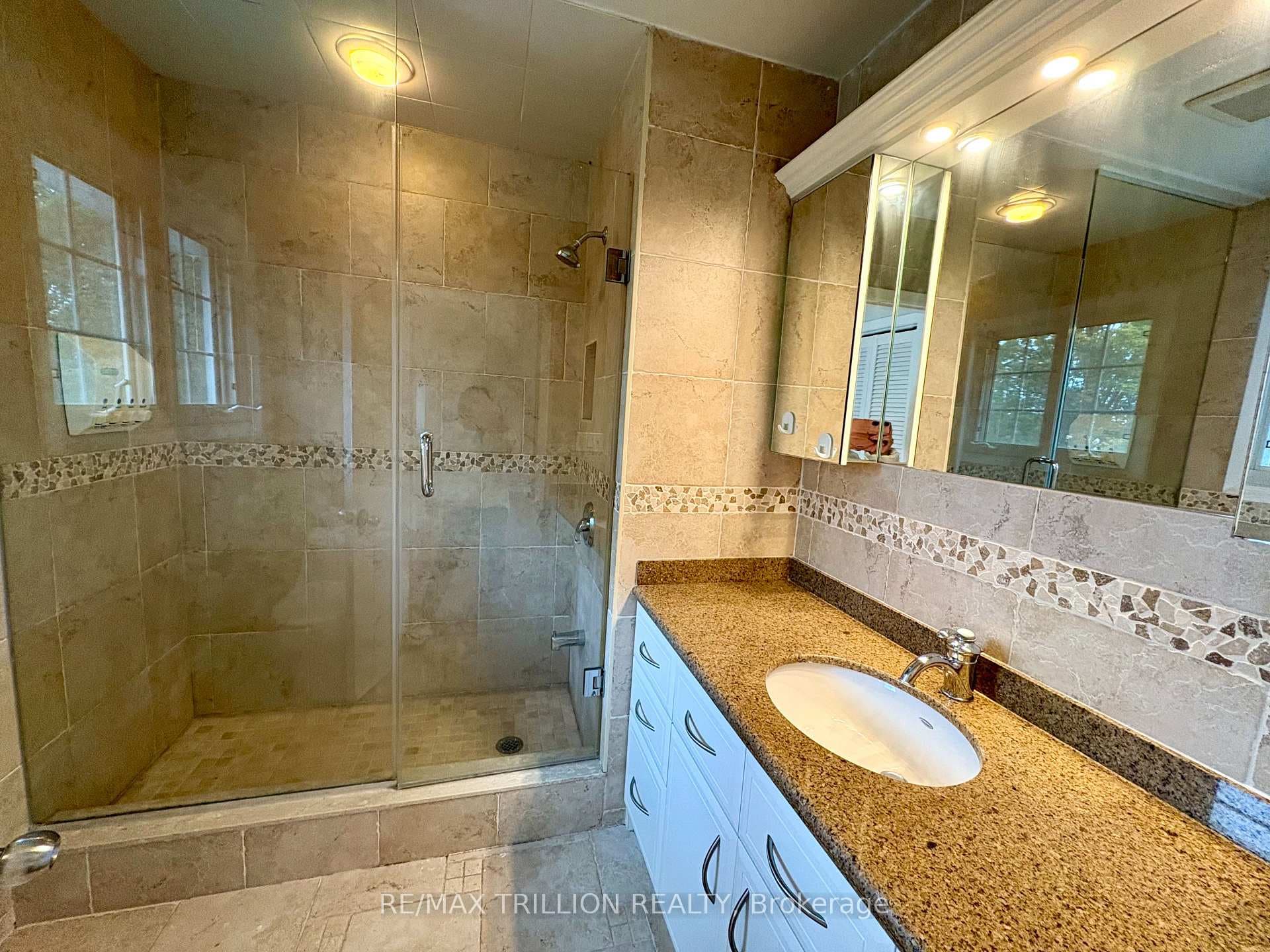 Primary Rm 4-pc Ensuite