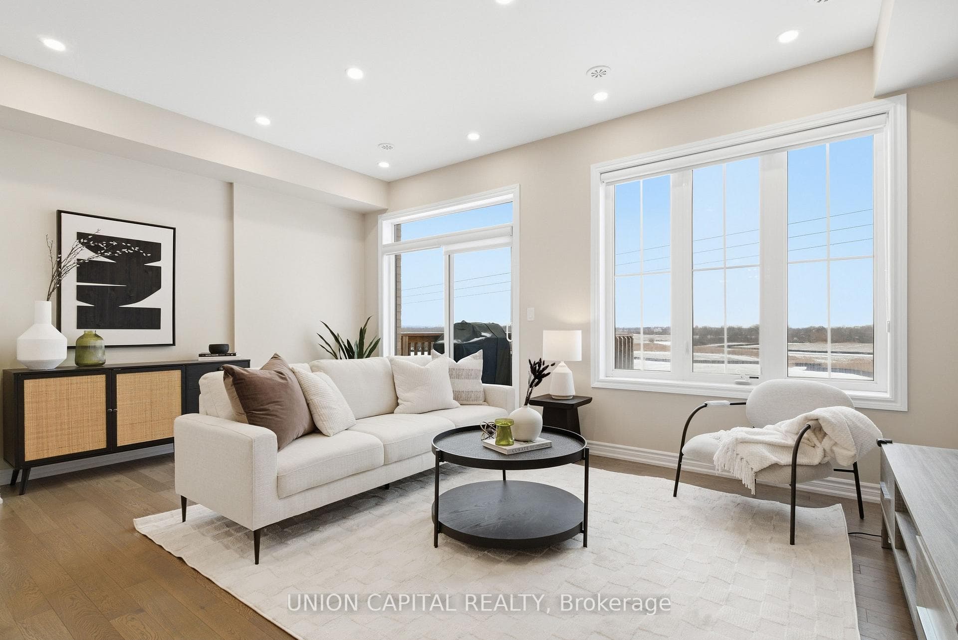 9 Isabella Peach Drive photo 8