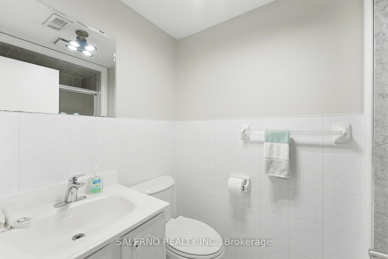 125 Kaiser Drive photo 38