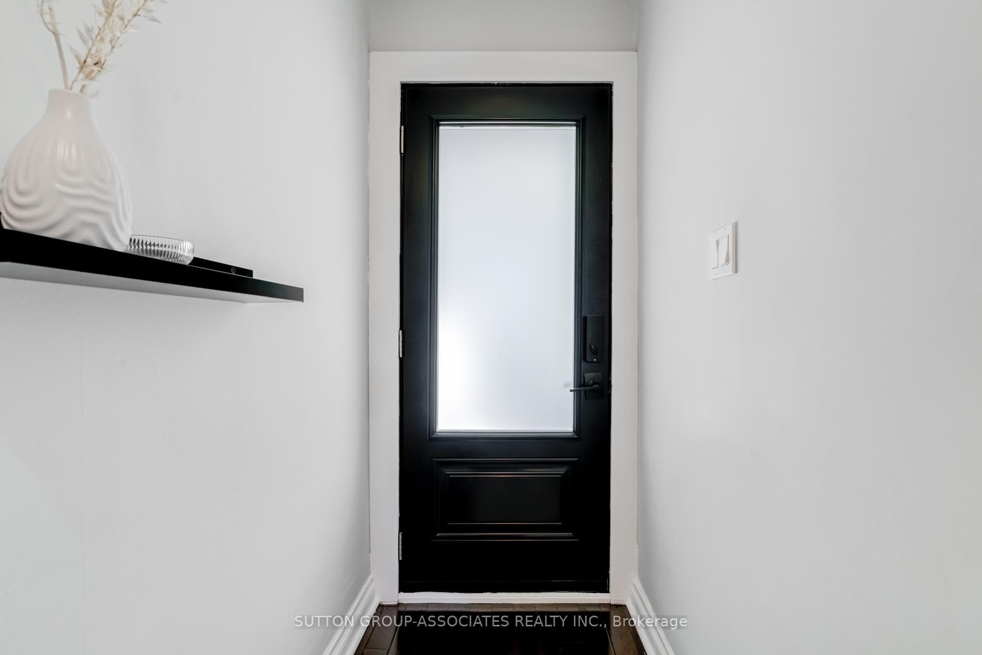 168 Gilmour Avenue photo 7