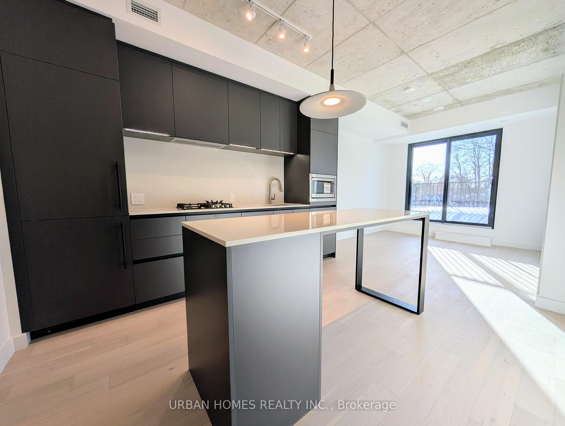 1720 Bayview Avenue Unit 509 photo 4