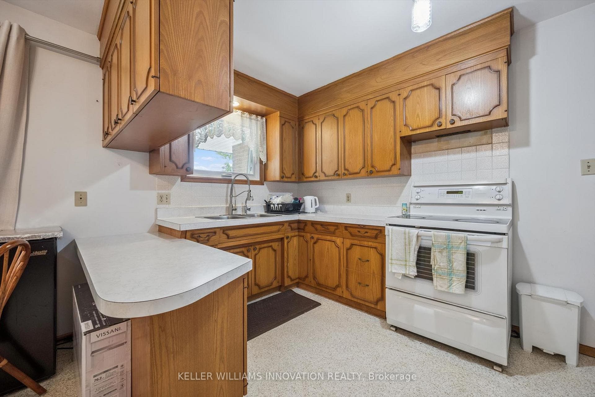 1200 Ottawa Street photo 10