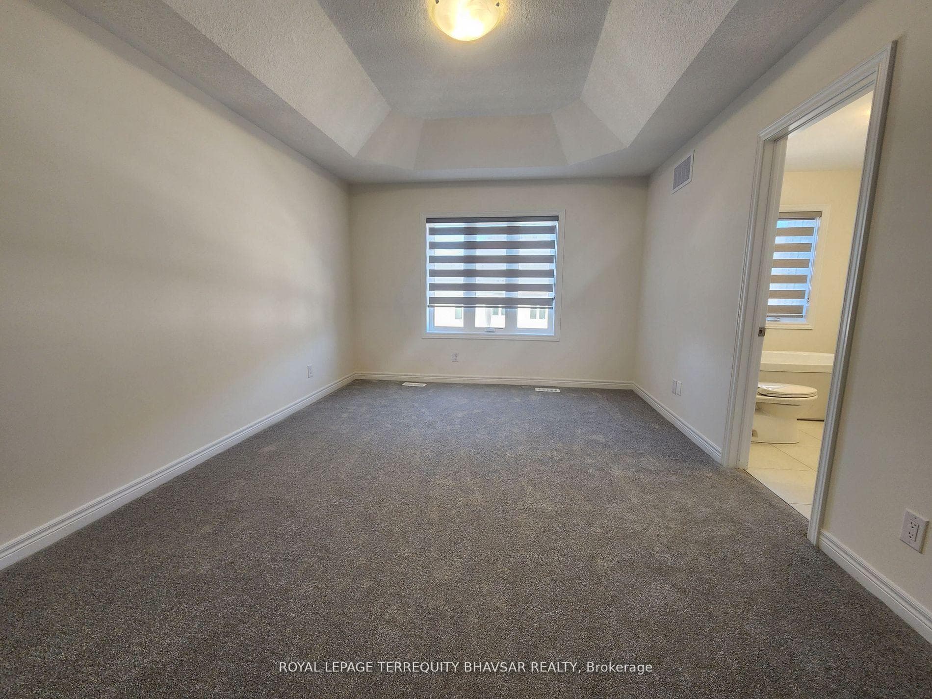 9 Roywood Street photo 20